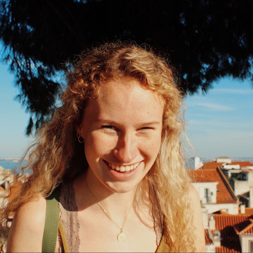 Meet your Posher, Caroline